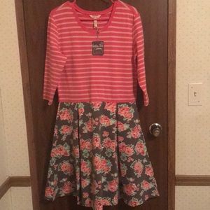 Matilda Jane BNWT dress. Size large.